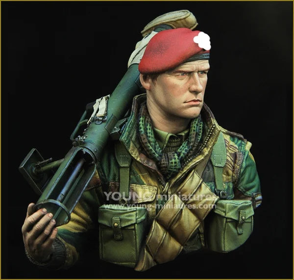 1/10 WWII British Airborne PIAT, Resin Model Bust Kit, Unassembled and Unpainted