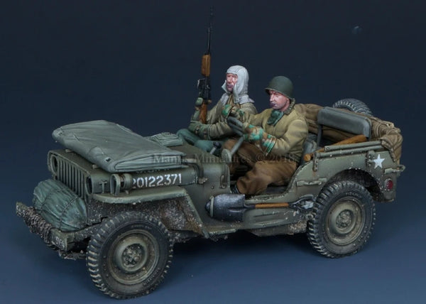 1/35 WWII British Jeep with Mounted Gun Crew, Resin Model Figure Kit, Unassembled and Unpainted