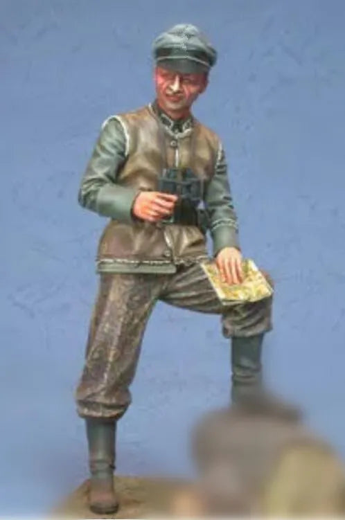 1/16 WWI German Infantryman with Field Pouch, Resin Model Figure Kit, Unassembled and Unpainted