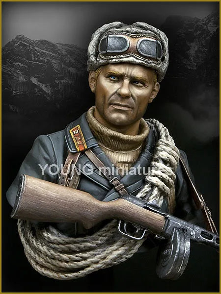 WWII Soviet WWII Tank Crew, 5 Figures, Resin Model Bust Kit, Unassembled and Unpainted