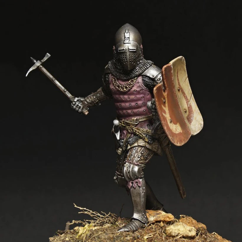 1/24 Ancient Knight with Twin Axes and Shield, Resin Model Figure Kit, Unassembled and Unpainted