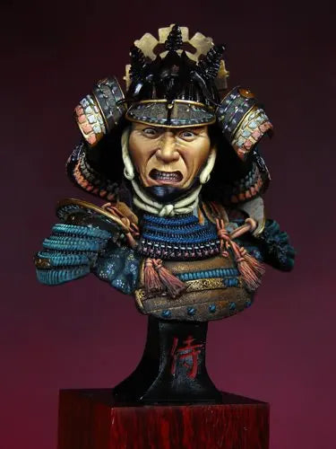 1/10 Female Warrior with Spiked Crown and Ornate Armor, Resin Model Bust Kit, Fantasy Theme, Unassembled and Unpainted