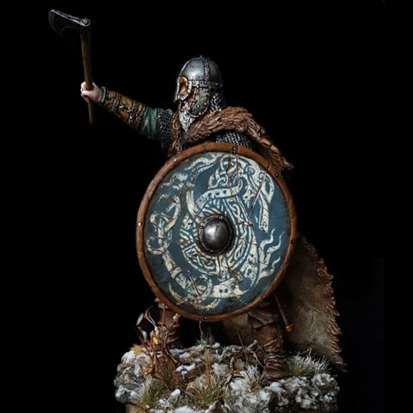 1/24 Medieval Viking Axeman with Ornate Knotwork Shield, Resin Model Figure Kit, Unassembled and Unpainted