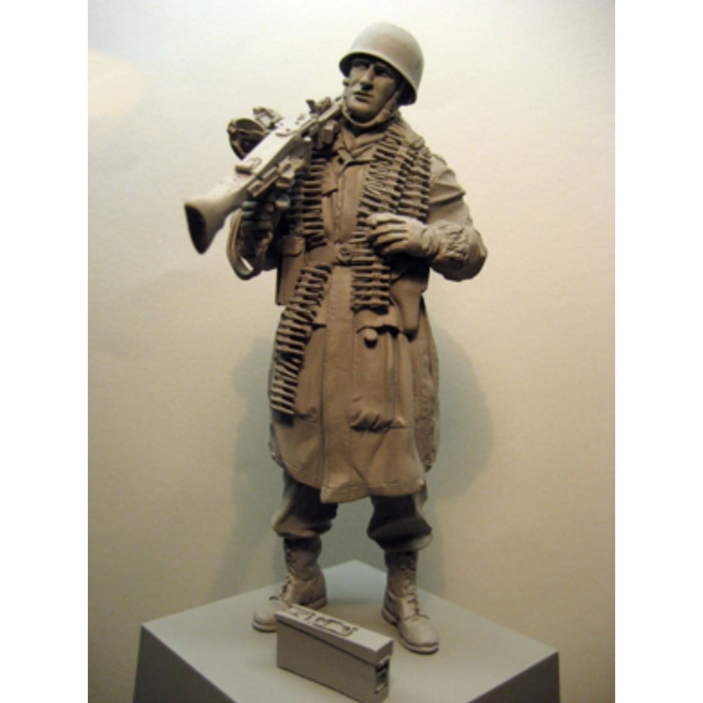 WWII German Wehrmacht Soldier — 1/16 Resin Figure