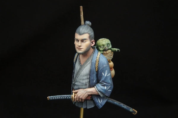 1/12 Samurai Warrior Carrying Demon, Resin Model Figure Kit, Fantasy Theme, Unassembled and Unpainted