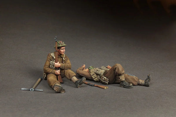 1/35 WWII British Infantry Tropical Assault, 3 Figures, Resin Model Figure Kit, Unassembled and Unpainted