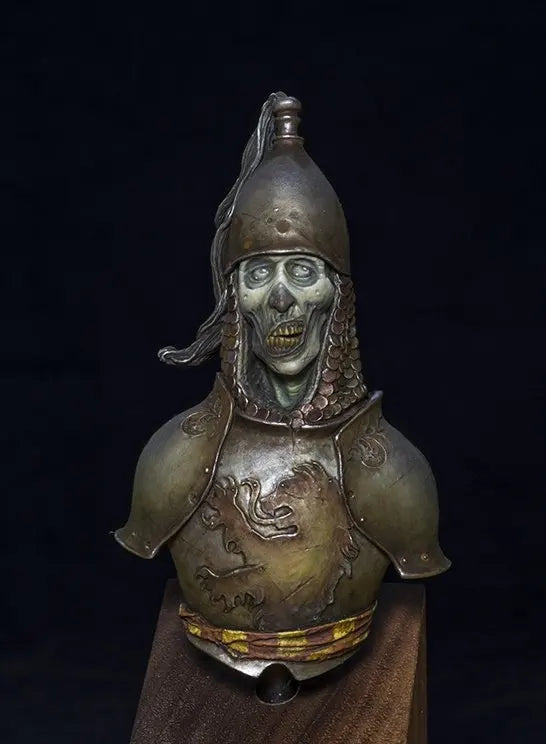 1/10 Female Warrior in Horned Helmet with Armor, Resin Model Bust Kit, Fantasy Theme, Unassembled and Unpainted