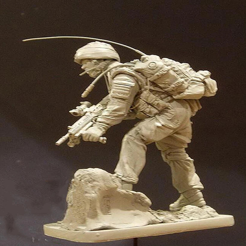 1/16 Modern US Rifleman with Plate Carrier, Resin Model Figure Kit, Unassembled and Unpainted