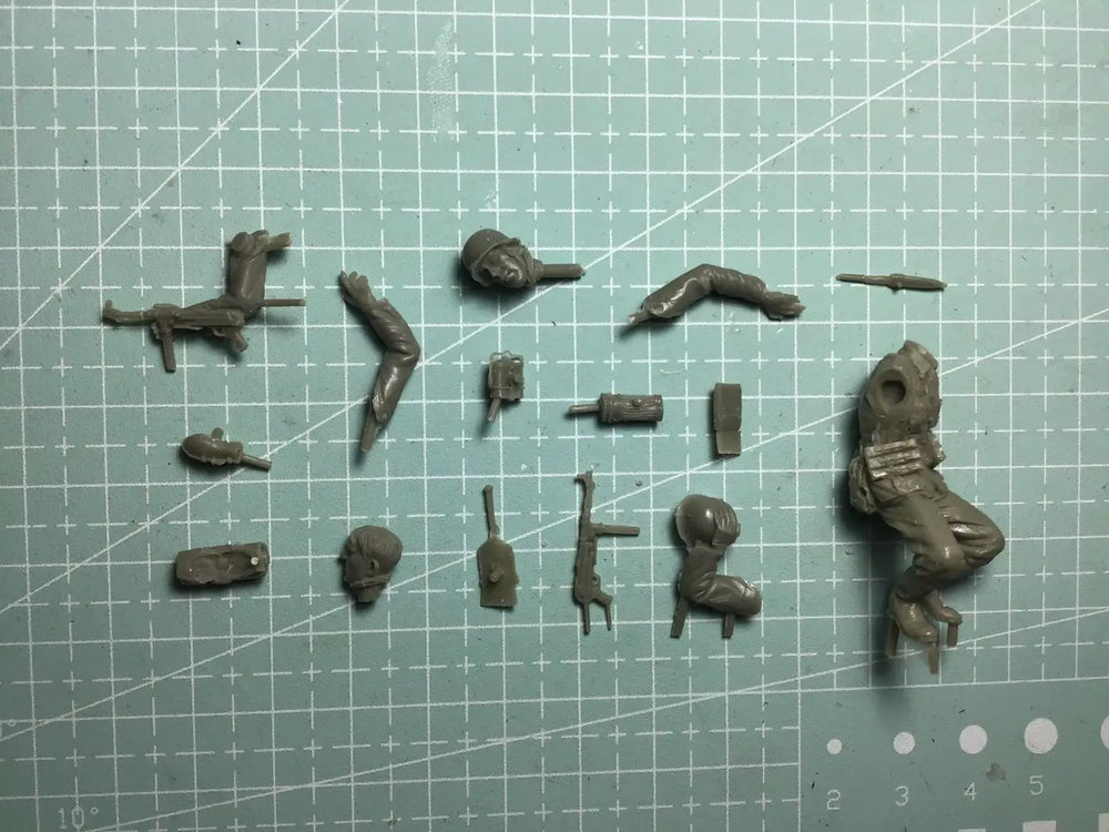 1/35 Modern Military, Resin Model Figure Kit, Unassembled and Unpainted