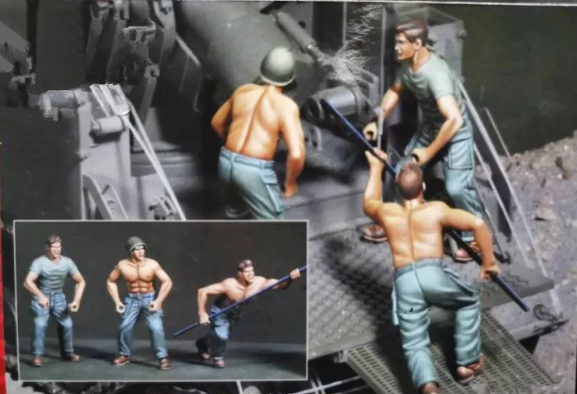 1/35 Modern Civilian, 3 Figures, Resin Model Figure Kit, Historical Theme, Unassembled and Unpainted