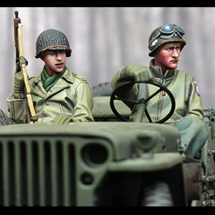 1/35 WWII US Army Jeep, 2 Figures, Resin Model Figure Kit, Unassembled and Unpainted