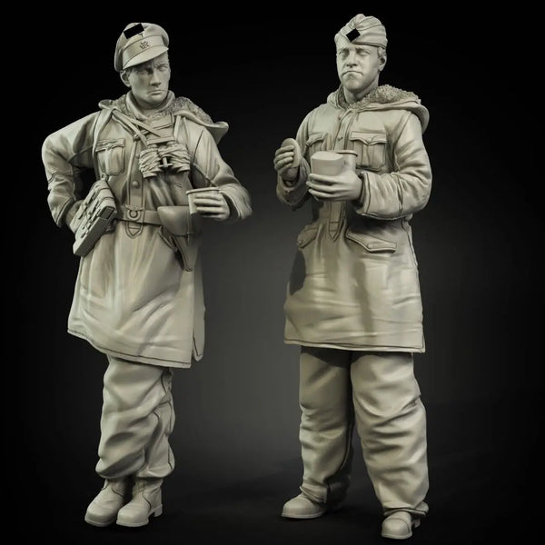1/35 WWII German Afrika Korps Rifleman and Officer, 2 Figures, Resin Model Figure Kit, Unassembled and Unpainted