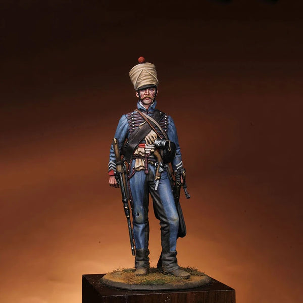 1/32 Napoleonic Hussar Officer with Busby and Rifle, Resin Model Figure Kit, Unassembled and Unpainted