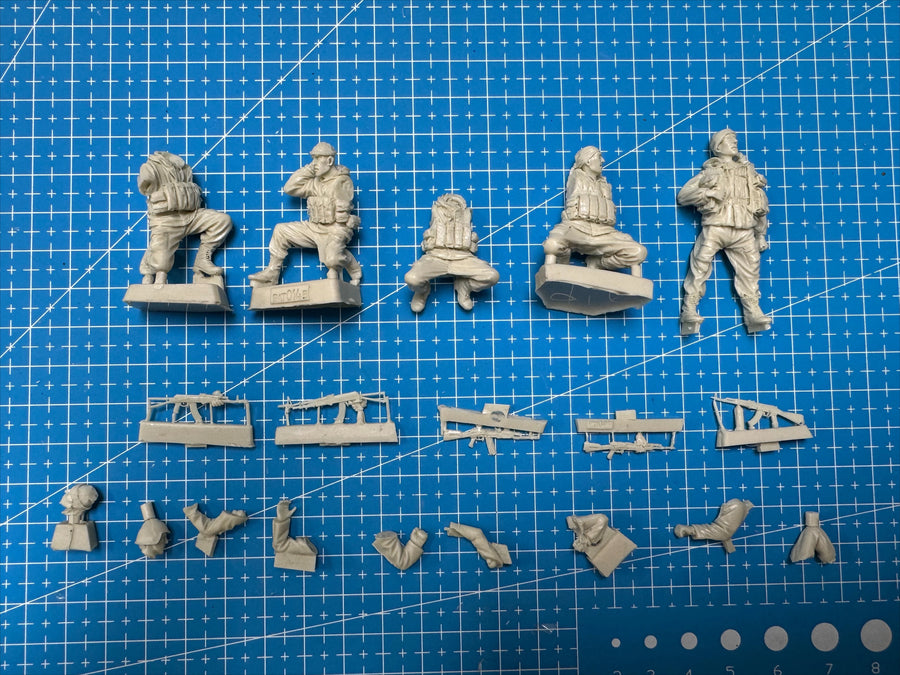 Modern Russian/Soviet Infantry Squad 1/35 Resin Figure Kit Set - resin model view 2