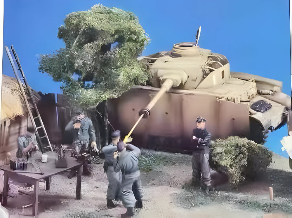 1/35 WWII Soldiers Cleaning Tank Barrel, 5 Figures, Resin Model Diorama Kit, Unassembled and Unpainted