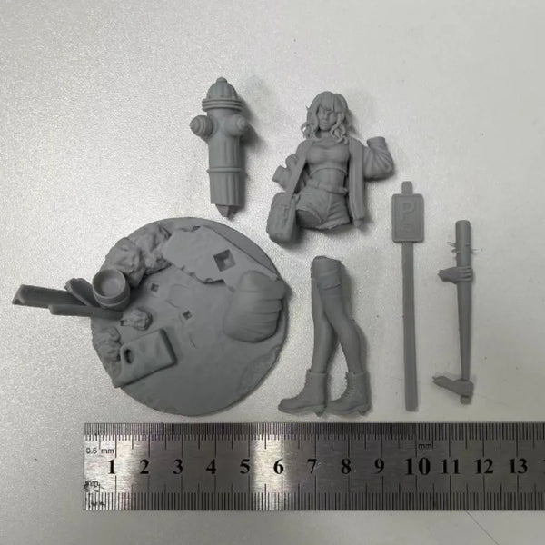 1/24 Wasteland Queen, Resin Model Figure Kit, Fantasy Theme, Unassembled and Unpainted