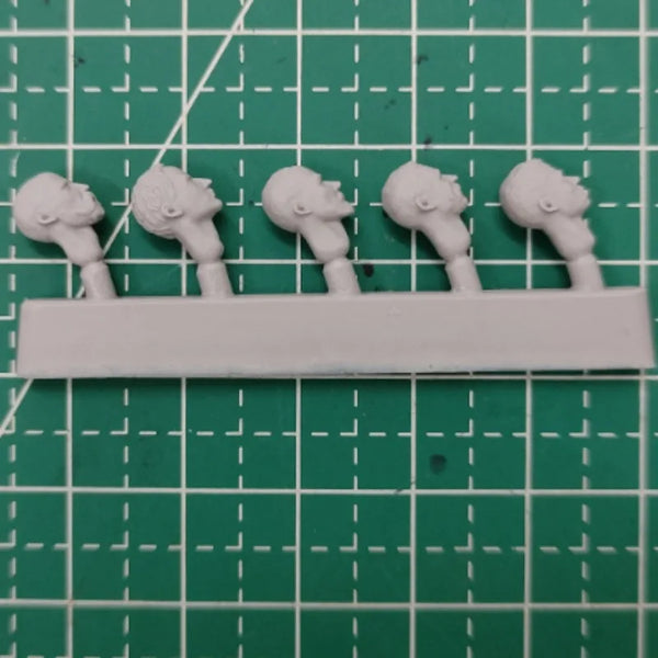 1/35 Modern Soldier Head Variants, 5 Figures, Resin Model Bust Kit, Unassembled and Unpainted