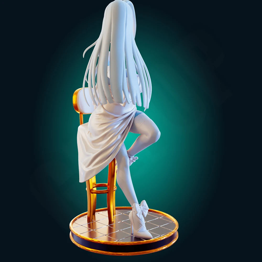 1/24 Alien Girl, Resin Model Figure Kit, Unassembled and Unpainted