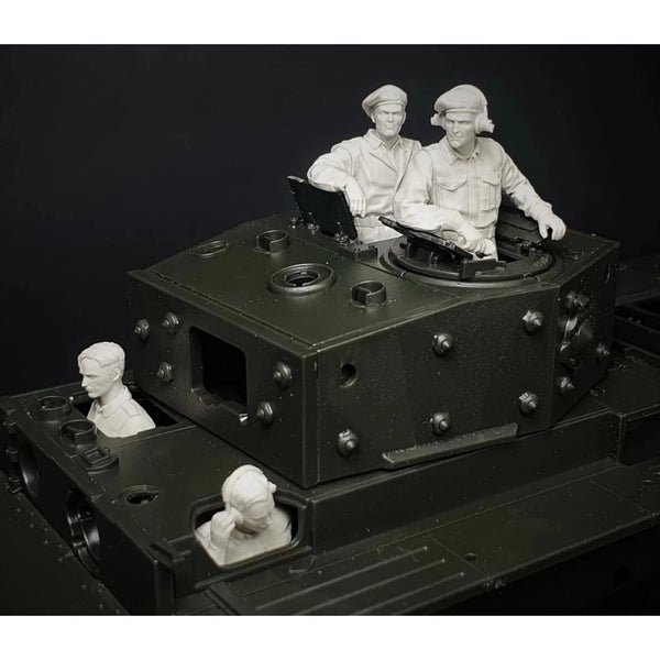 1/35 WWII German Panzer Crew with Portrait Heads, 4 Figures, Resin Model Figure Kit, Unassembled and Unpainted
