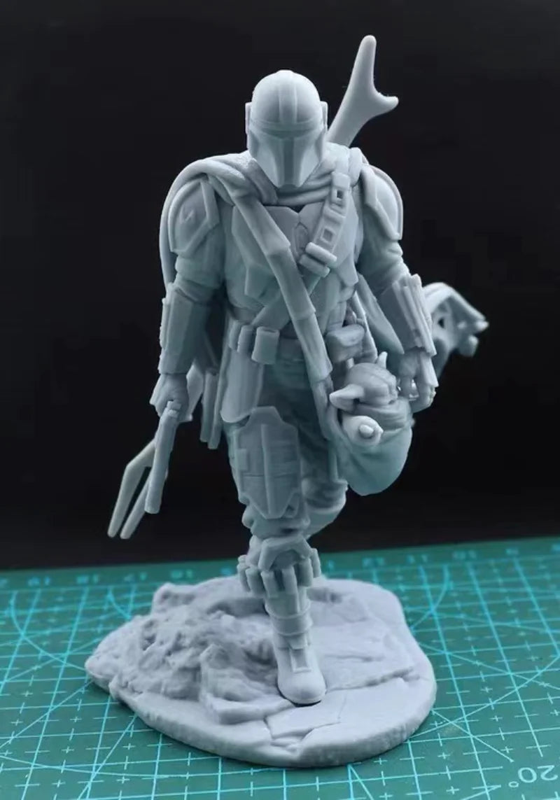 1/24 Futuristic Warrior, Resin Model Figure Kit, Sci-Fi Theme, Unassembled and Unpainted