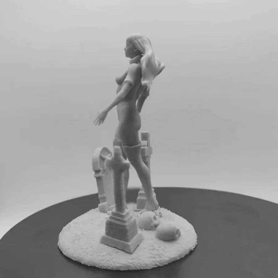 1/24 Medieval Ghost Queen, Resin Model Diorama Kit, Unassembled and Unpainted