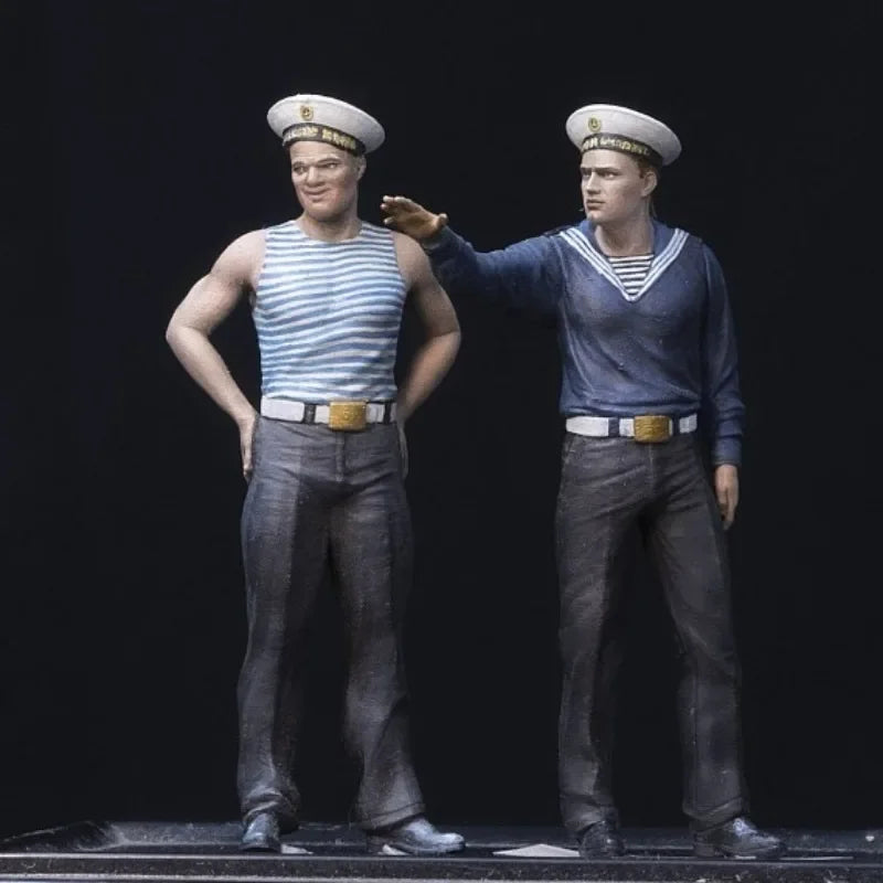 1/35 WWII Soviet Navy Sailors, 2 Figures, Resin Model Figure Kit, Unassembled and Unpainted