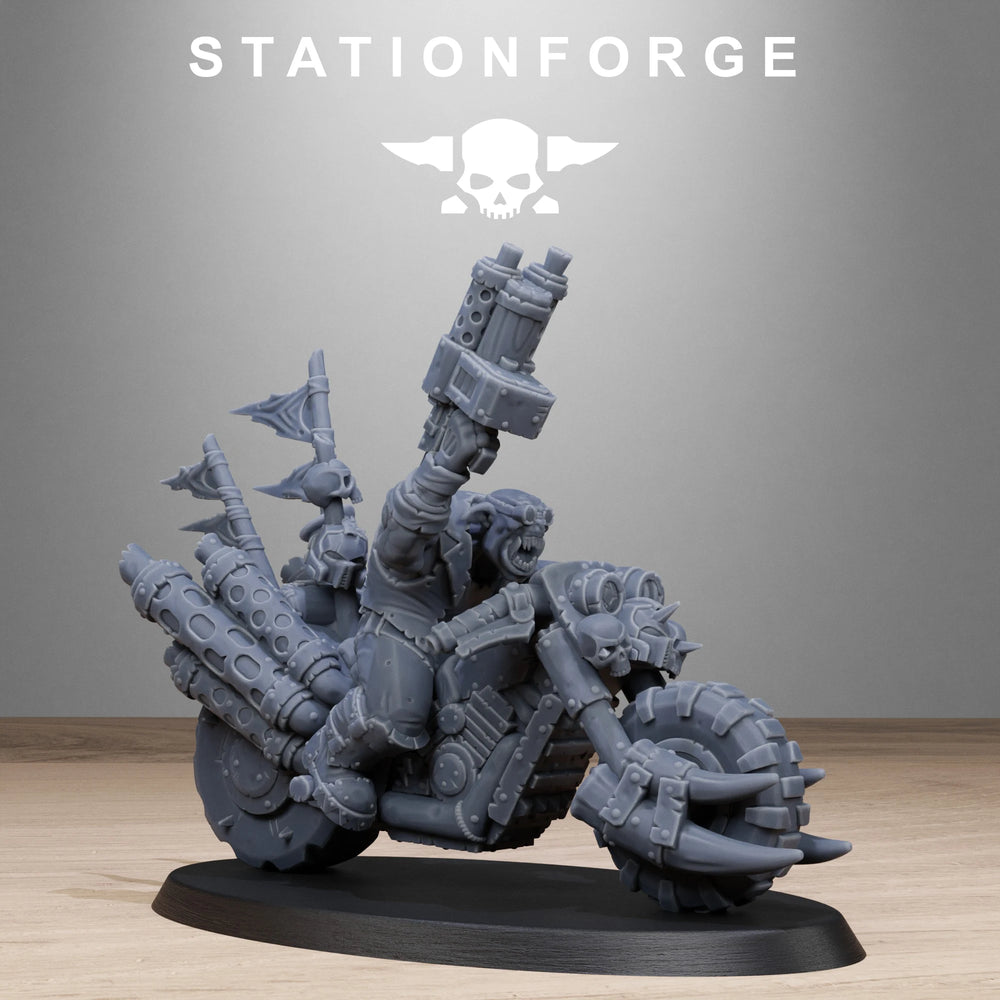 Orc Warbiker Mob, 5 Figures, Resin Model Figure Kit, Fantasy Theme, Unassembled and Unpainted