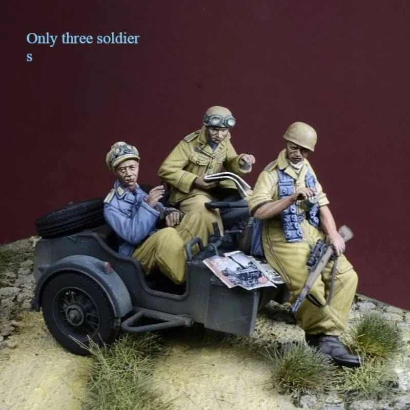 1/35 WWII German Motorcycle Sidecar Crew, 3 Figures, Resin Model Figure Kit, Unassembled and Unpainted