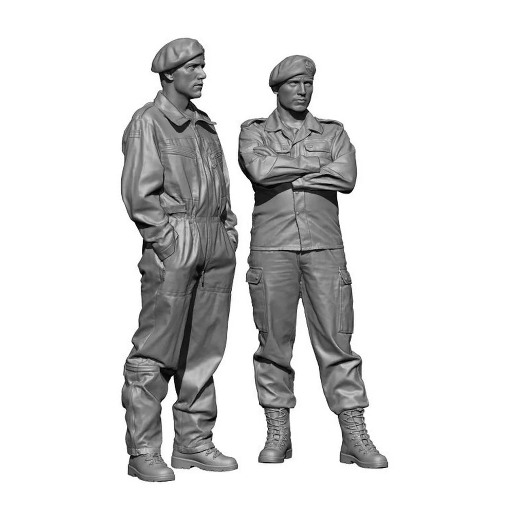 1/35 WWII German Tank Crew Briefing and Standing, 4 Figures, Resin Model Figure Kit, Unassembled and Unpainted