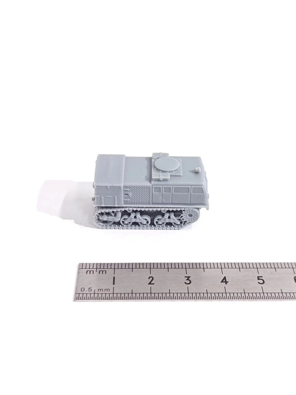 1/144 WWII American M4 High-Speed Tractor, Resin Model Vehicle Kit, Unassembled and Unpainted