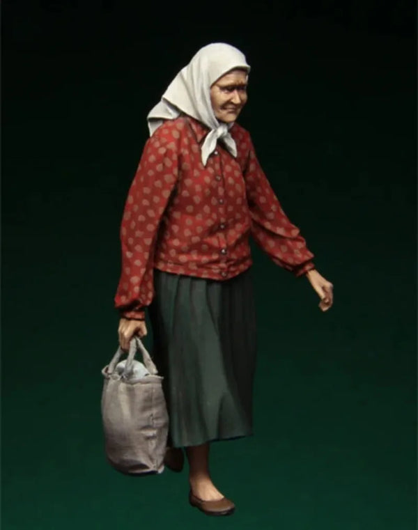 1/35 WWII Russian Refugee Woman in Red Blouse with Headscarf, Resin Model Figure Kit, Unassembled and Unpainted