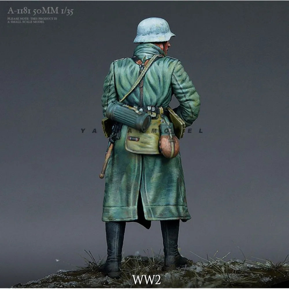 1/35 WWII German Infantry in Greatcoats, 3 Figures, Resin Model Figure Kit, Unassembled and Unpainted
