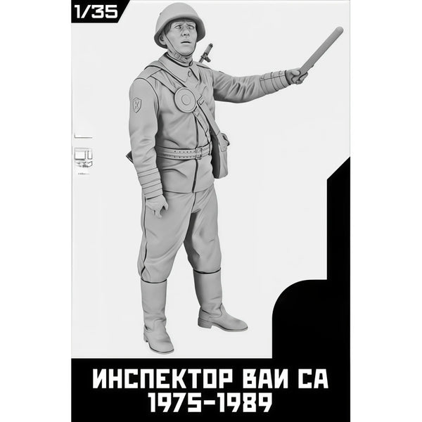 1/35 Cold War Soviet Military Inspector, Resin Model Diorama Kit, Unassembled and Unpainted