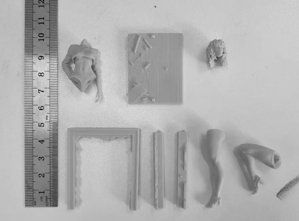 1/24 Lisa Pinup, Resin Model Figure Kit, Unassembled and Unpainted