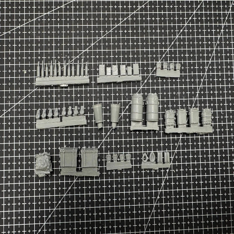 1/35 WWII German Soldiers in Fortified Trench, 5 Figures, Resin Model Figure Kit, Unassembled and Unpainted
