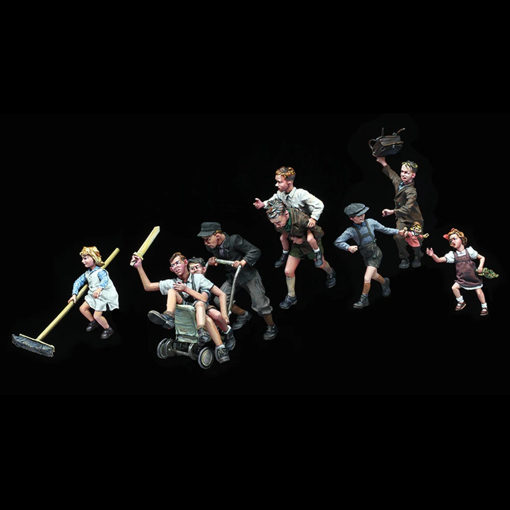 1/35 Construction Crew in Active Working Poses, 9 Figures, Resin Model Figure Kit, Historical Theme, Unassembled and Unpainted