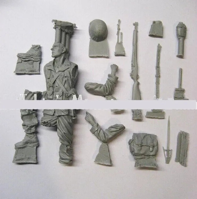 WWI Colonial Troops Bayonet Charge, 2 Figures, Resin Model Figure Kit, Unassembled and Unpainted