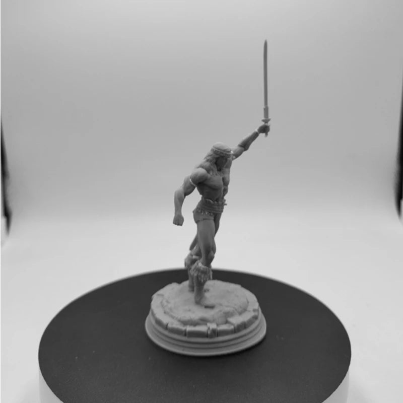 1/24 Muscular Barbarian Raising Sword, Resin Model Figure Kit, Fantasy Theme, Unassembled and Unpainted