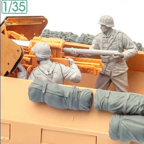 1/35 WWII German Artillery Crew, 6 Figures, Resin Model Figure Kit, Unassembled and Unpainted