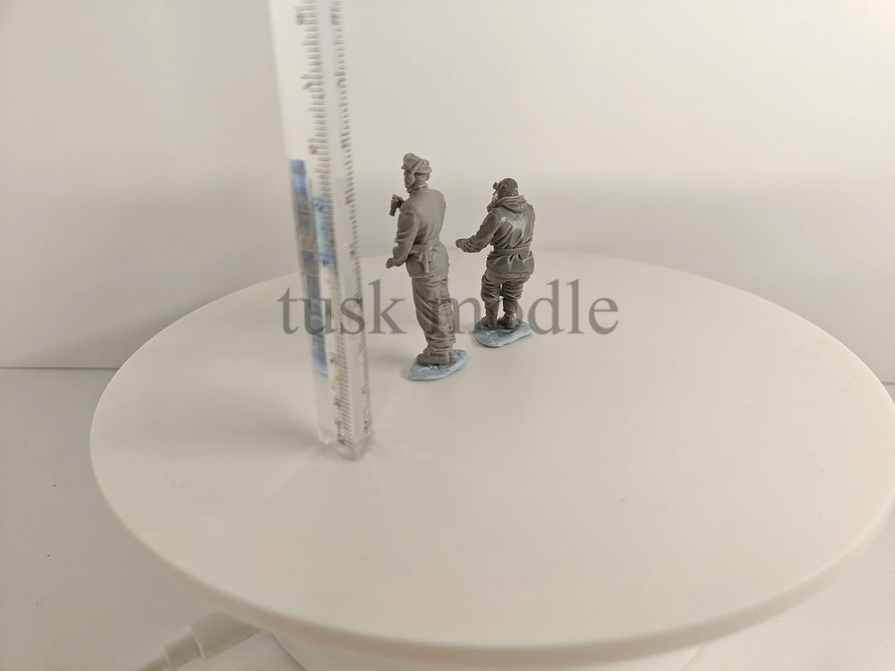 1/35 WWII German Tankmen Set, 13 Figures, Resin Model Figure Kit, Unassembled and Unpainted