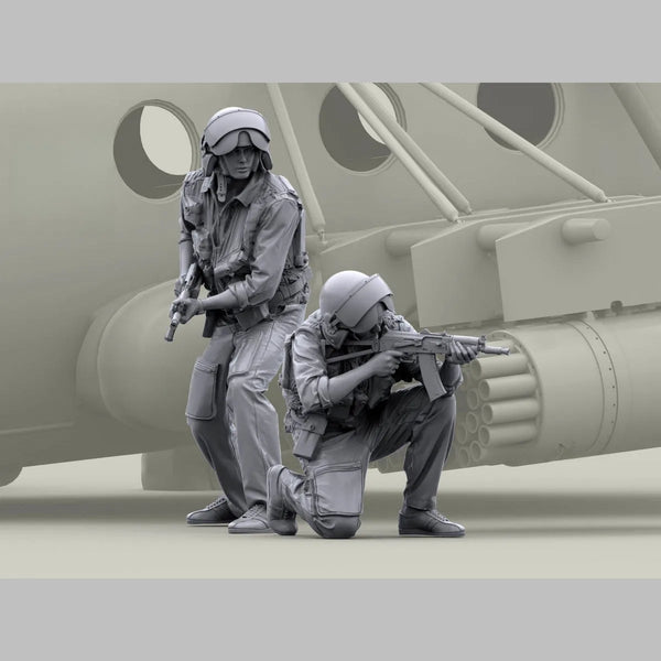 1/48 Cold War Soviet Helicopter Pilot, 2 Figures, Resin Model Figure Kit, Unassembled and Unpainted