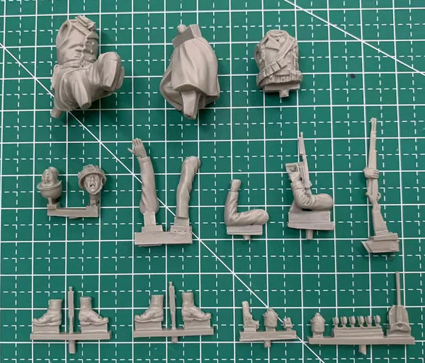 1/35 WWII German Urban Combat Soldiers, 3 Figures, Resin Model Figure Kit, Unassembled and Unpainted