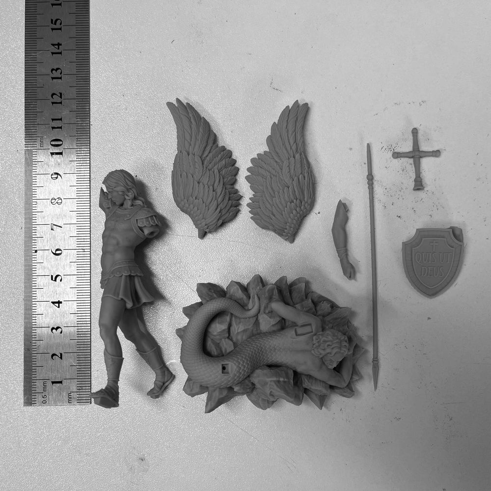 1/20 Angel with Cross, Resin Model Figure Kit, Fantasy Theme, Unassembled and Unpainted
