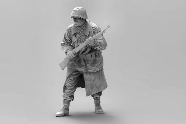 1/16 WWII Soviet Infantry in Greatcoat Holding Rifle, Resin Model Figure Kit, Unassembled and Unpainted