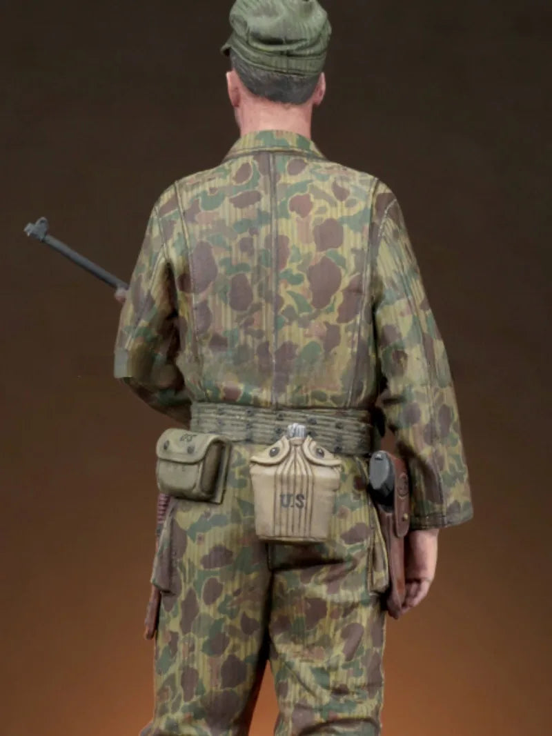 1/16 WWII US Soldier in Splinter Camo at Ready, Resin Model Figure Kit, Unassembled and Unpainted