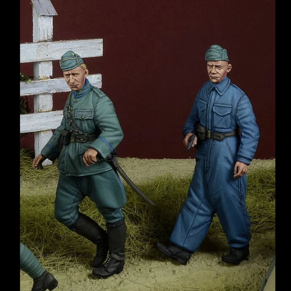 1/35 WWII Dutch Soldiers Holland 1940, 2 Figures, Resin Model Figure Kit, Unassembled and Unpainted