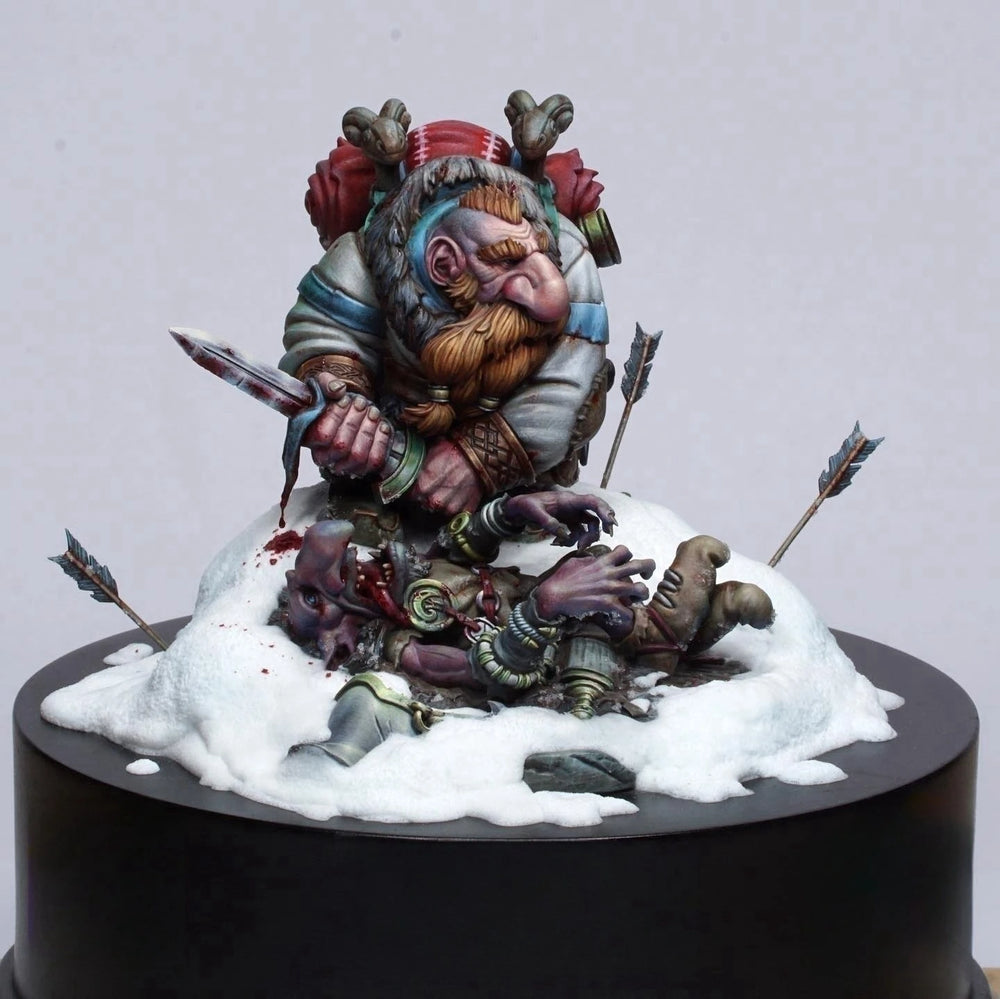 1/24 Dwarf Warrior, Resin Model Diorama Kit, Fantasy Theme, Unassembled and Unpainted