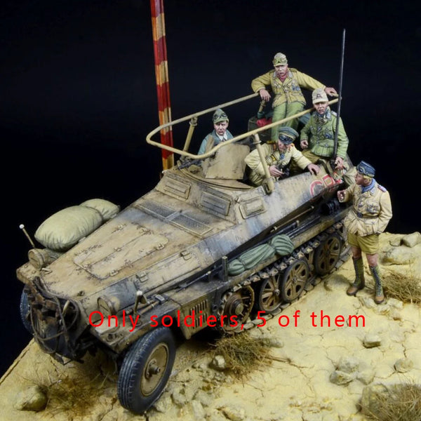 1/35 WWII Allied Soldiers on Jeep, 5 Figures, Resin Model Figure Kit, Unassembled and Unpainted