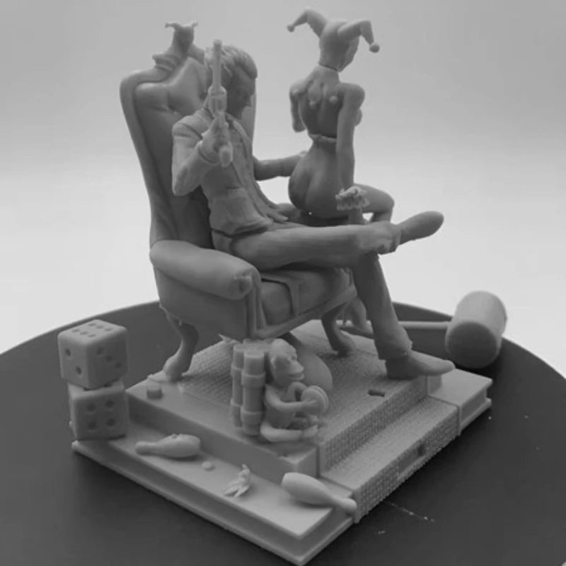 1/24 Theatrical Clown Duo, 2 Figures, Resin Model Figure Kit, Fantasy Theme, Unassembled and Unpainted