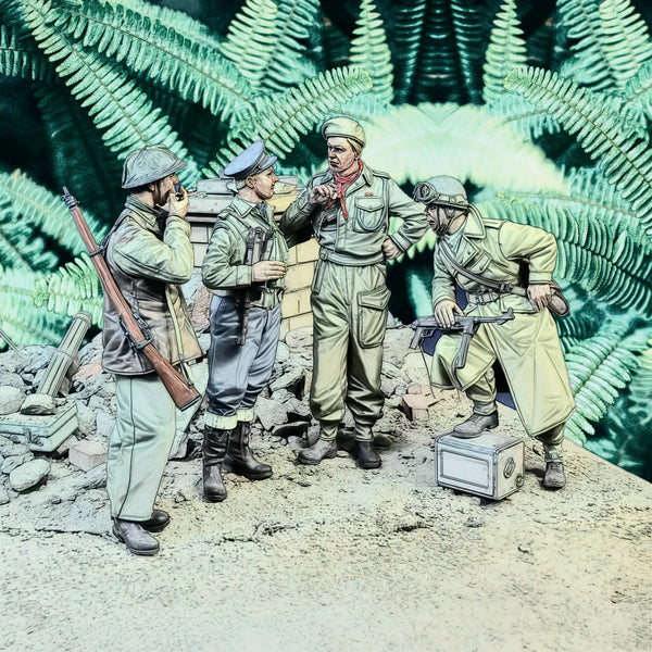 1/35 WWII British Infantry Advancing in Jungle, 4 Figures, Resin Model Figure Kit, Unassembled and Unpainted